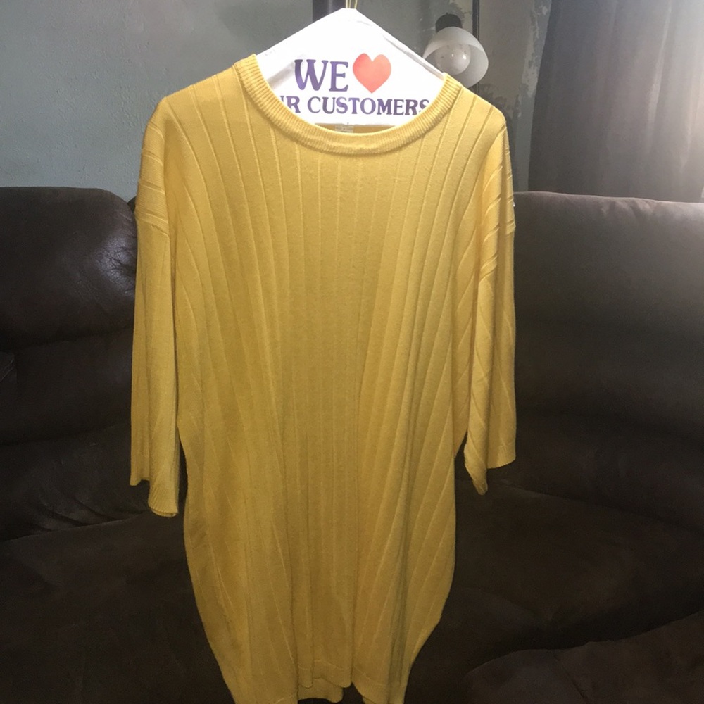 Men’s fitted sweater